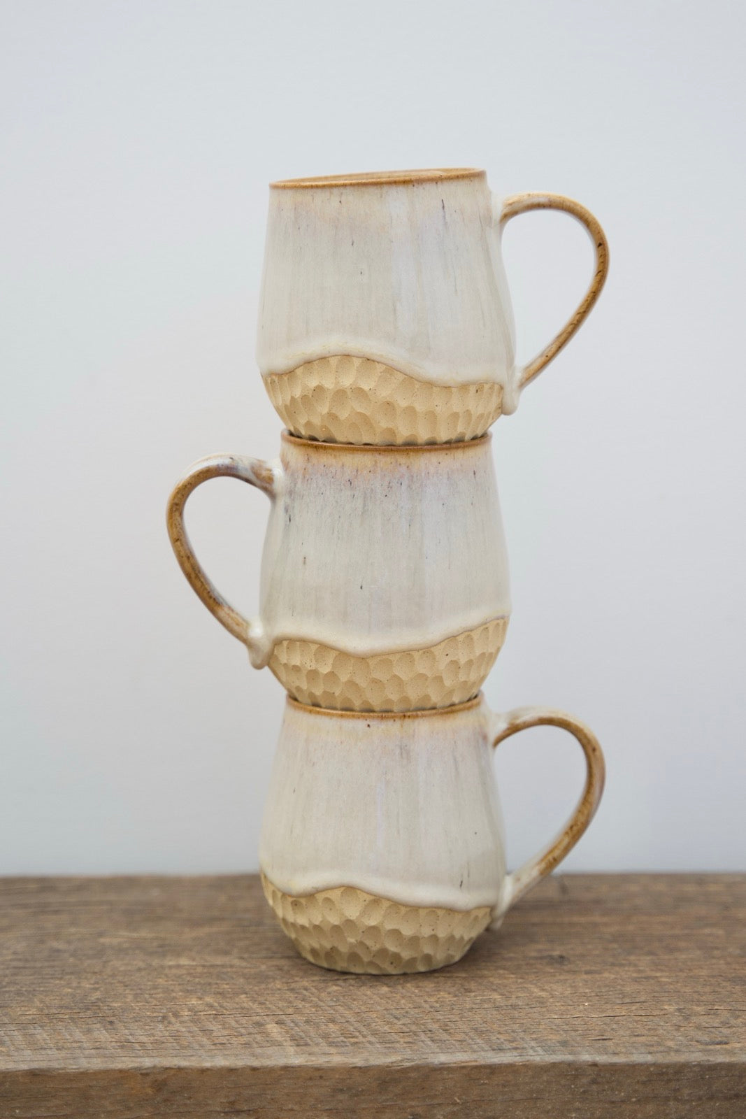 Caramel carved belly mug