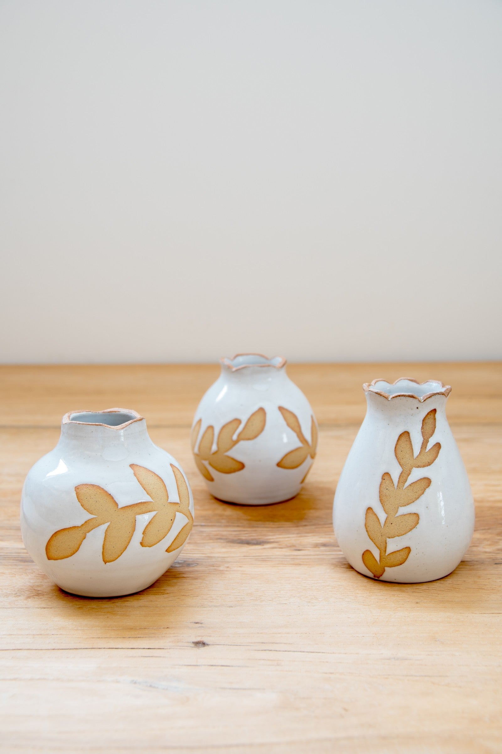 Little bud vase - leaf design
