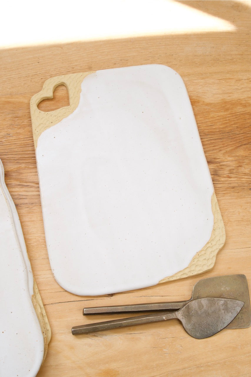 Tully Cheese platter in buff clay
