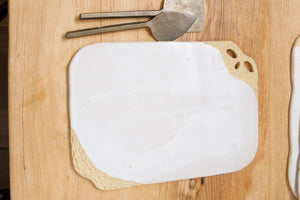 Tully Cheese platter in buff clay