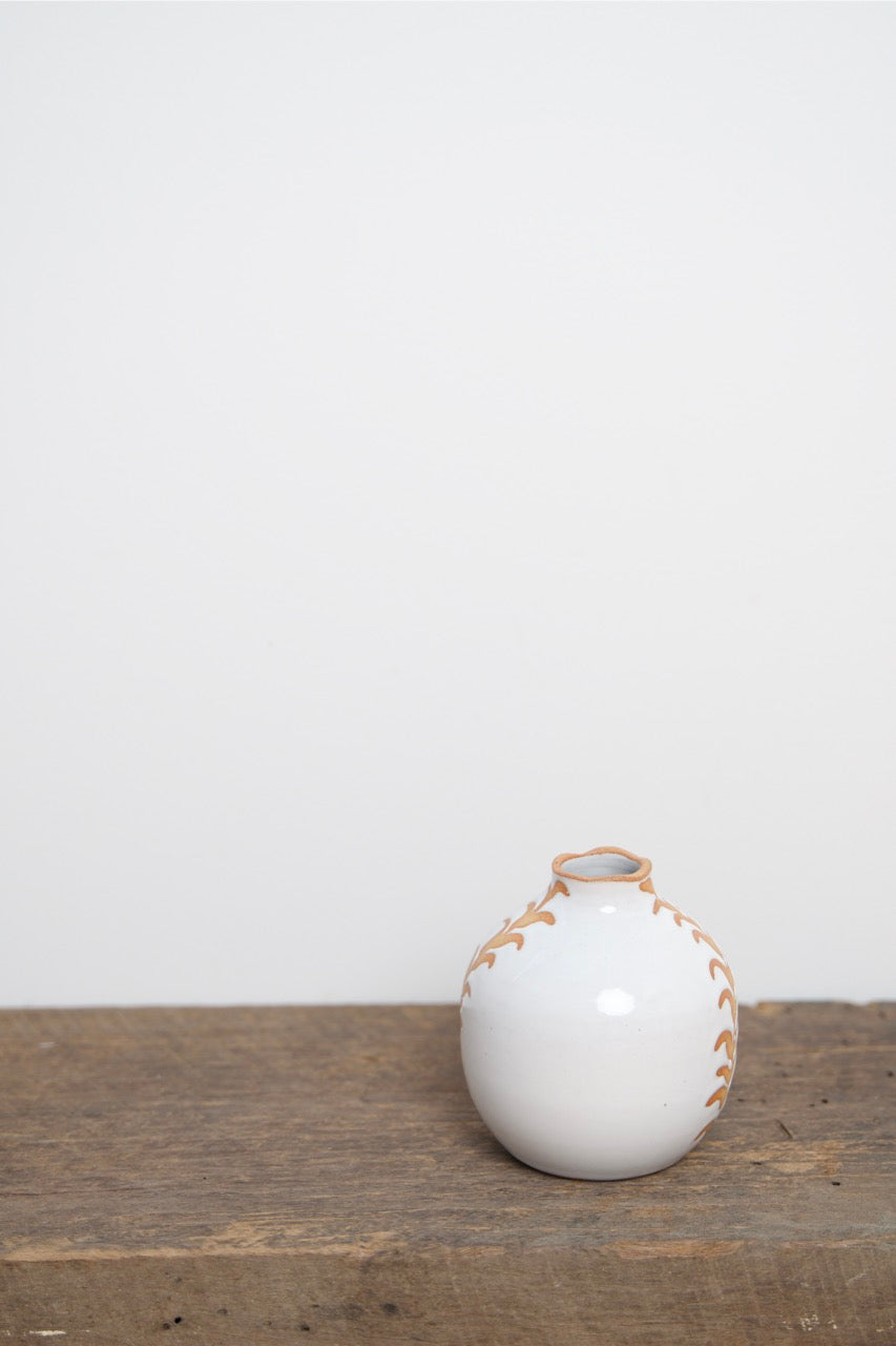Little bud vase - leaf design