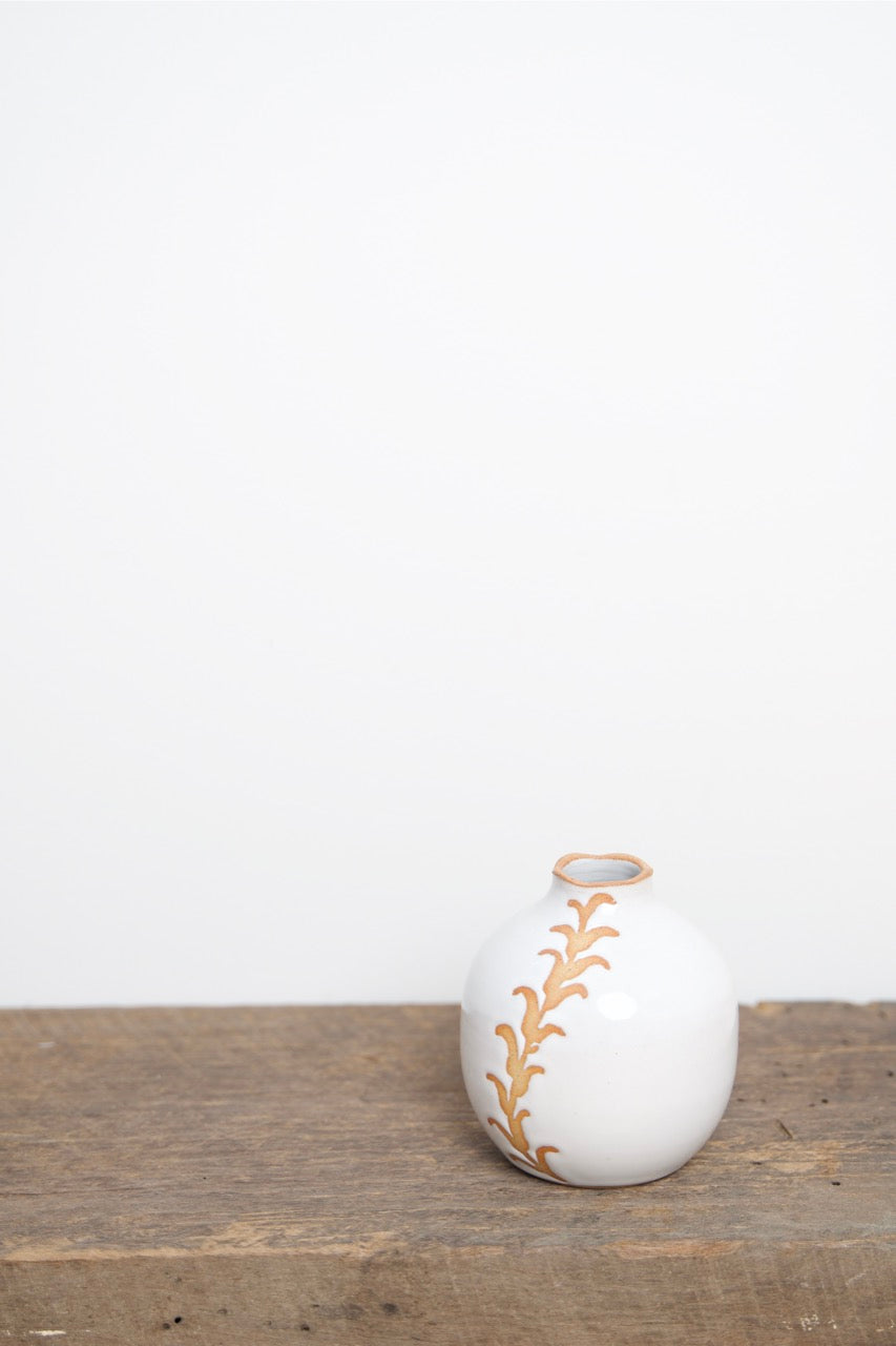 Little bud vase - leaf design