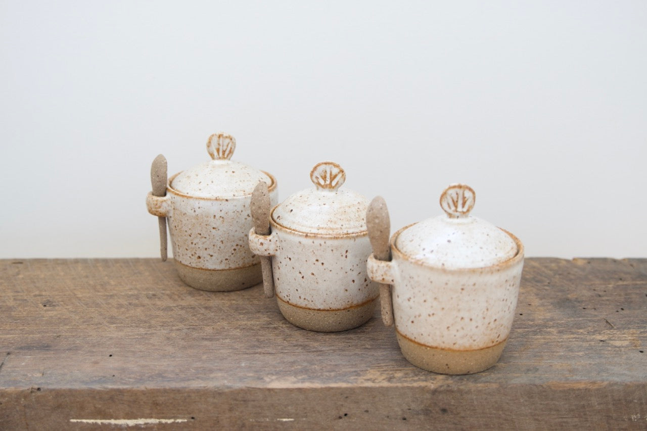 Tea Jar with shell handle