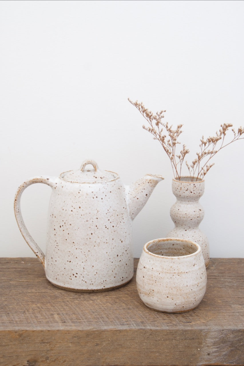 Upright speckled teapot