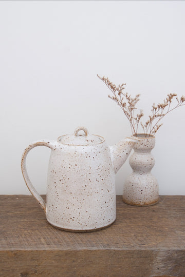 Upright speckled teapot