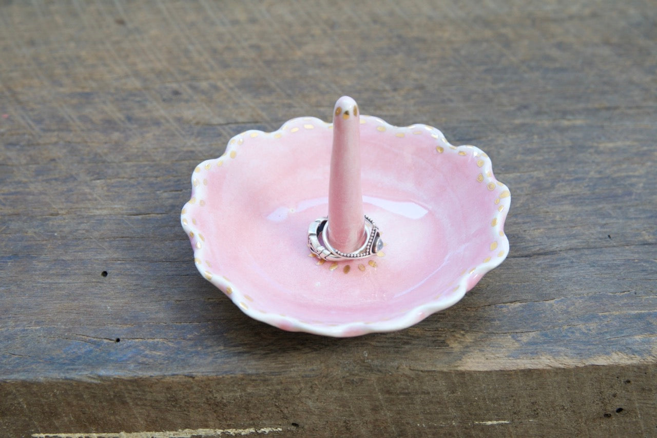 Golden grace ring holder - SALE