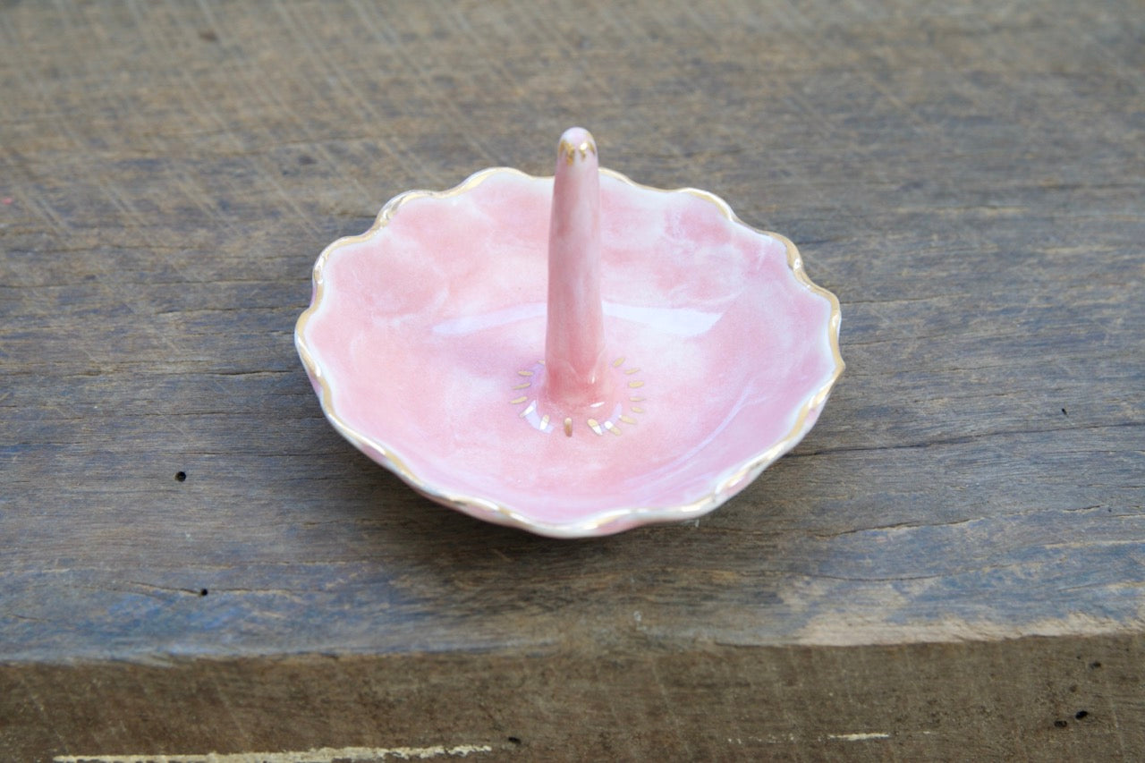 Golden grace ring holder - SALE