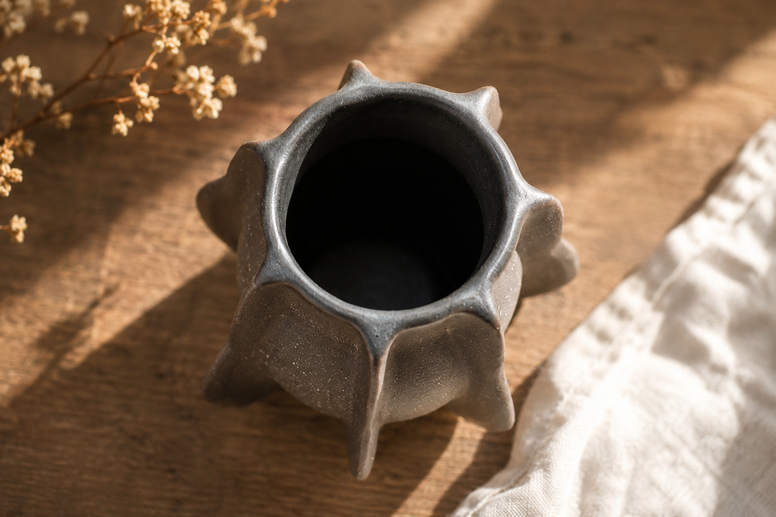 Monolith Vase