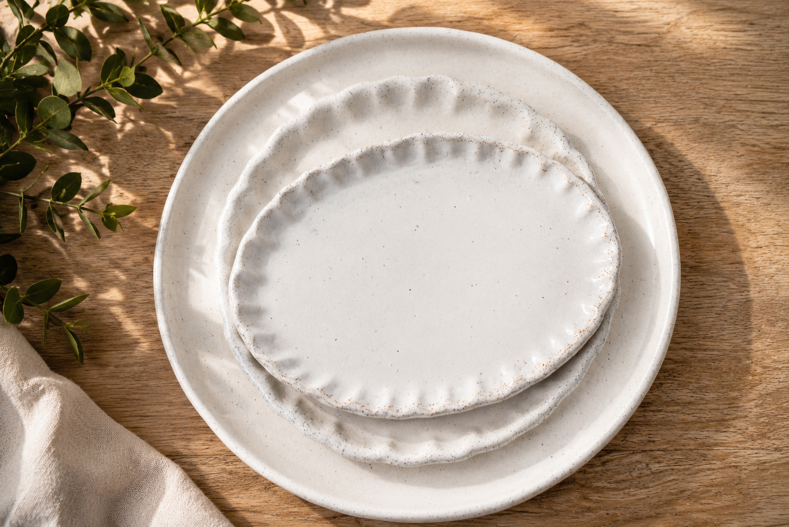 Vanilla Cream Petal Plate