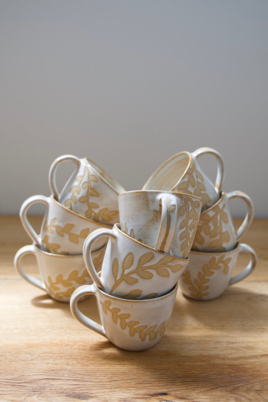 Leafy sip mugs