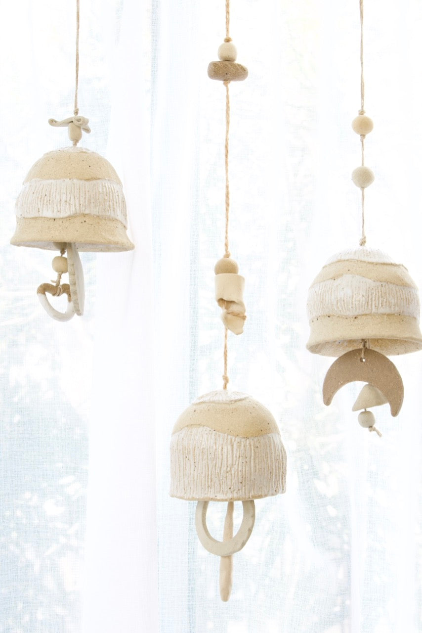 White Hollow Bell