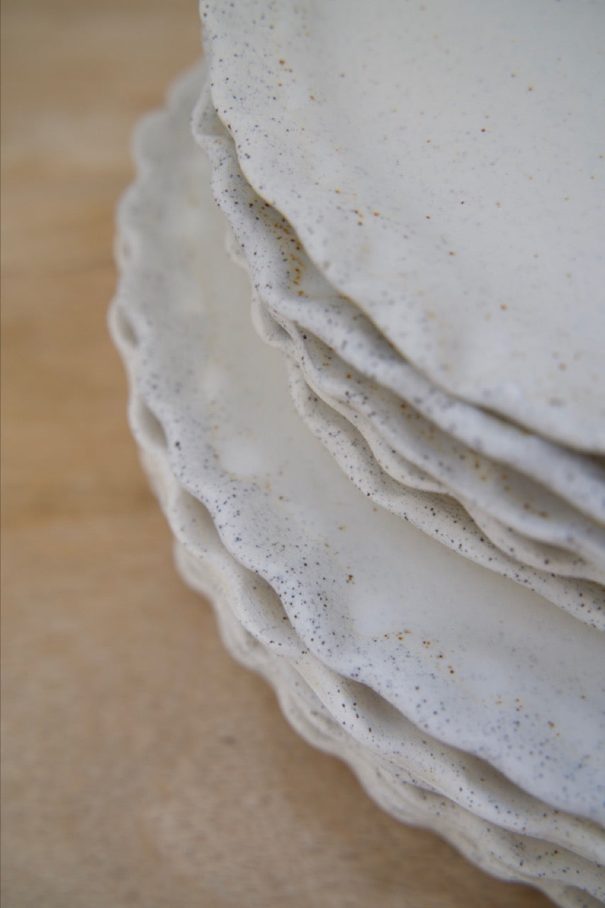 Vanilla Cream Flower Dinner Plate