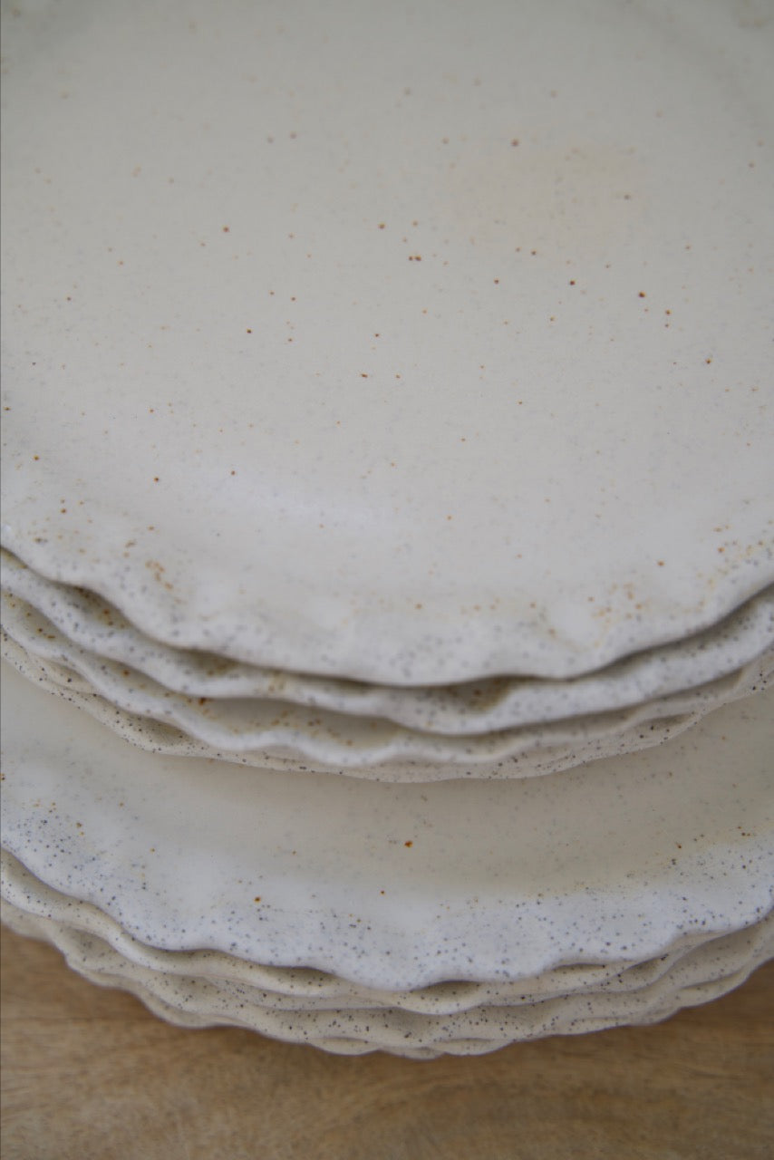 Vanilla Cream Flower Dinner Plate