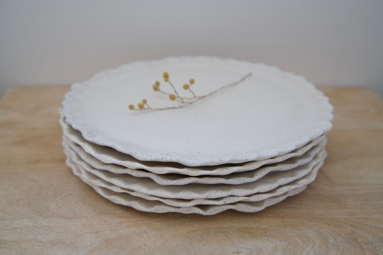 Vanilla Cream Flower Dinner Plate