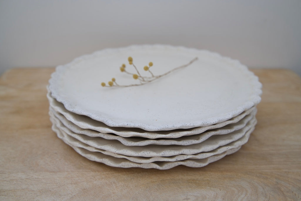 Vanilla Cream Flower Dinner Plate