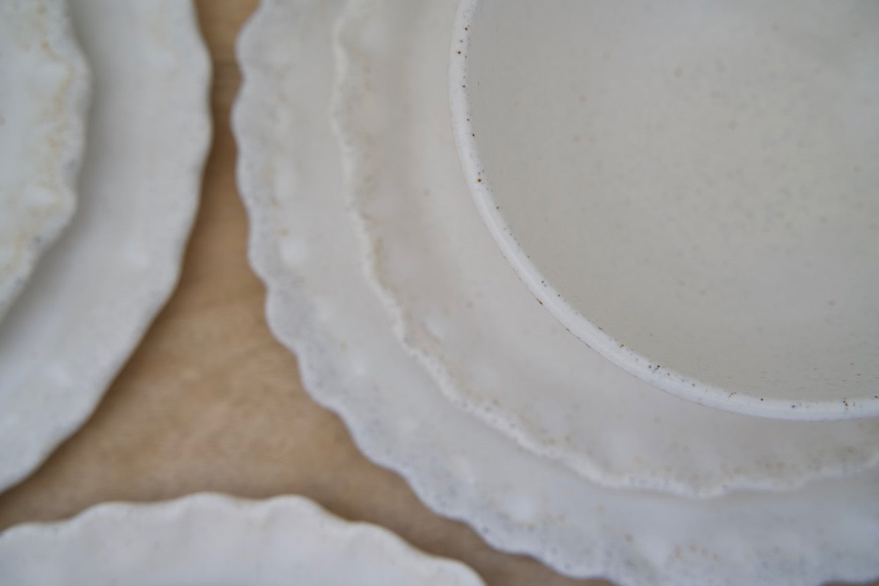 Vanilla Cream Flower Dinner Plate