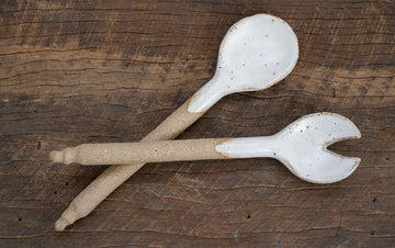 Salad servers