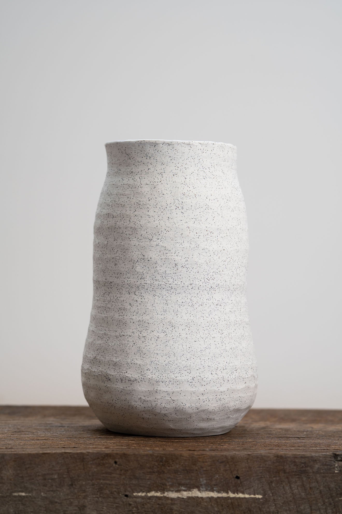 White pebble creek vase - SALE