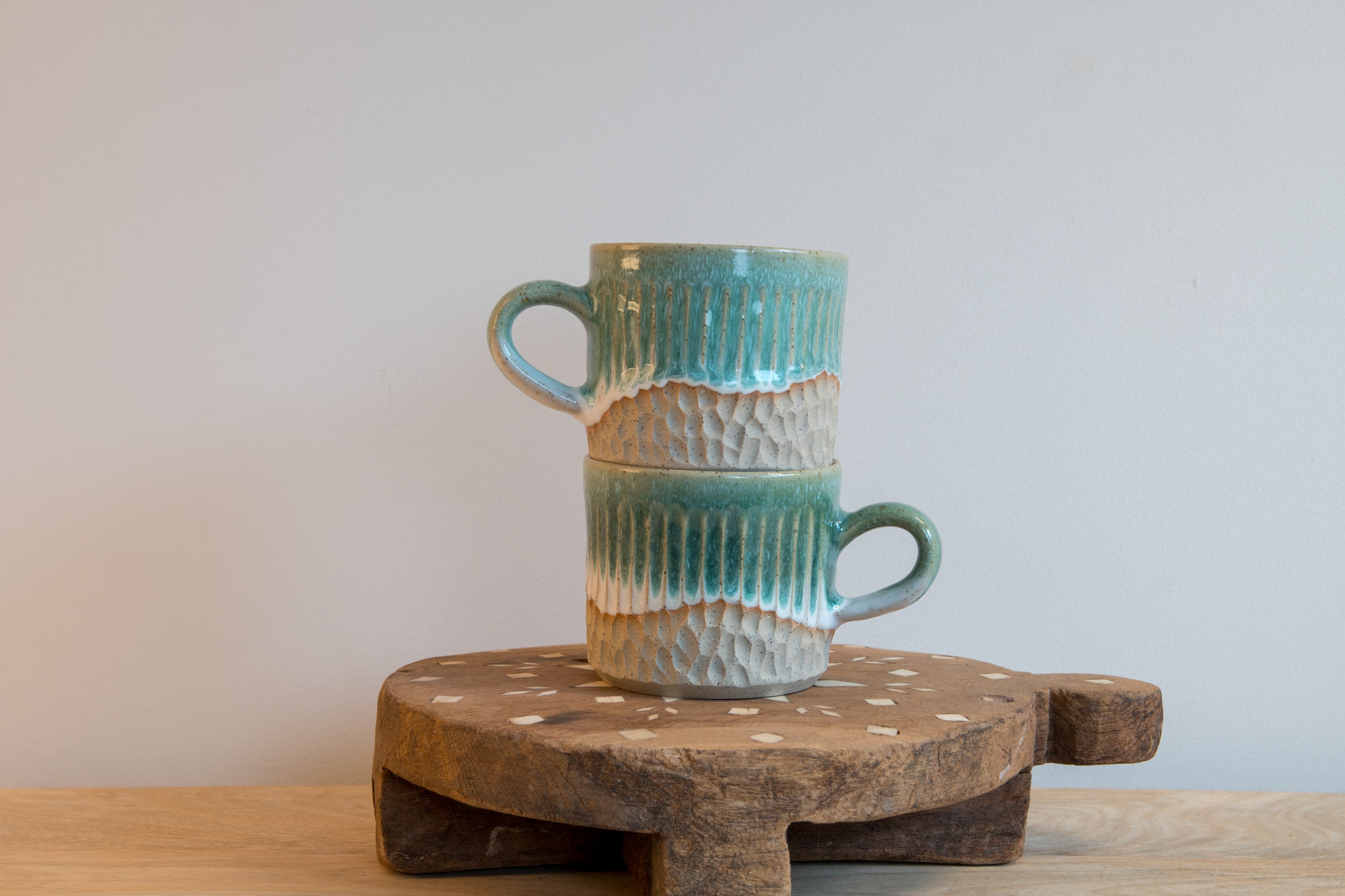 Ocean shore mug