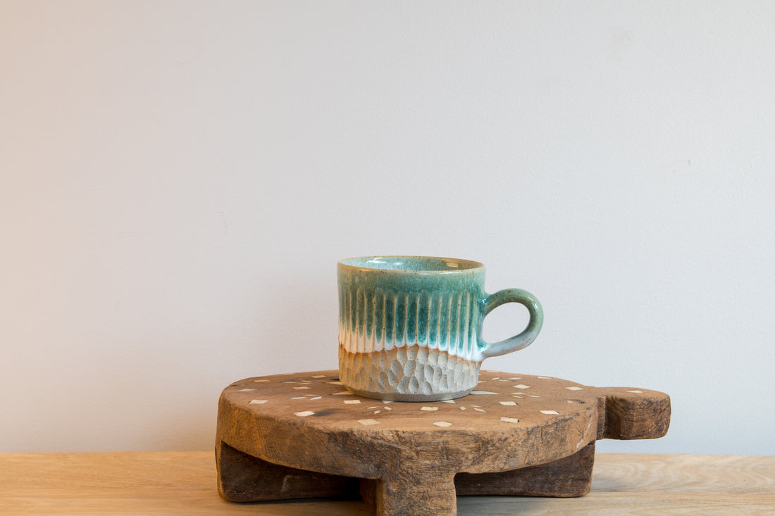 Ocean shore mug