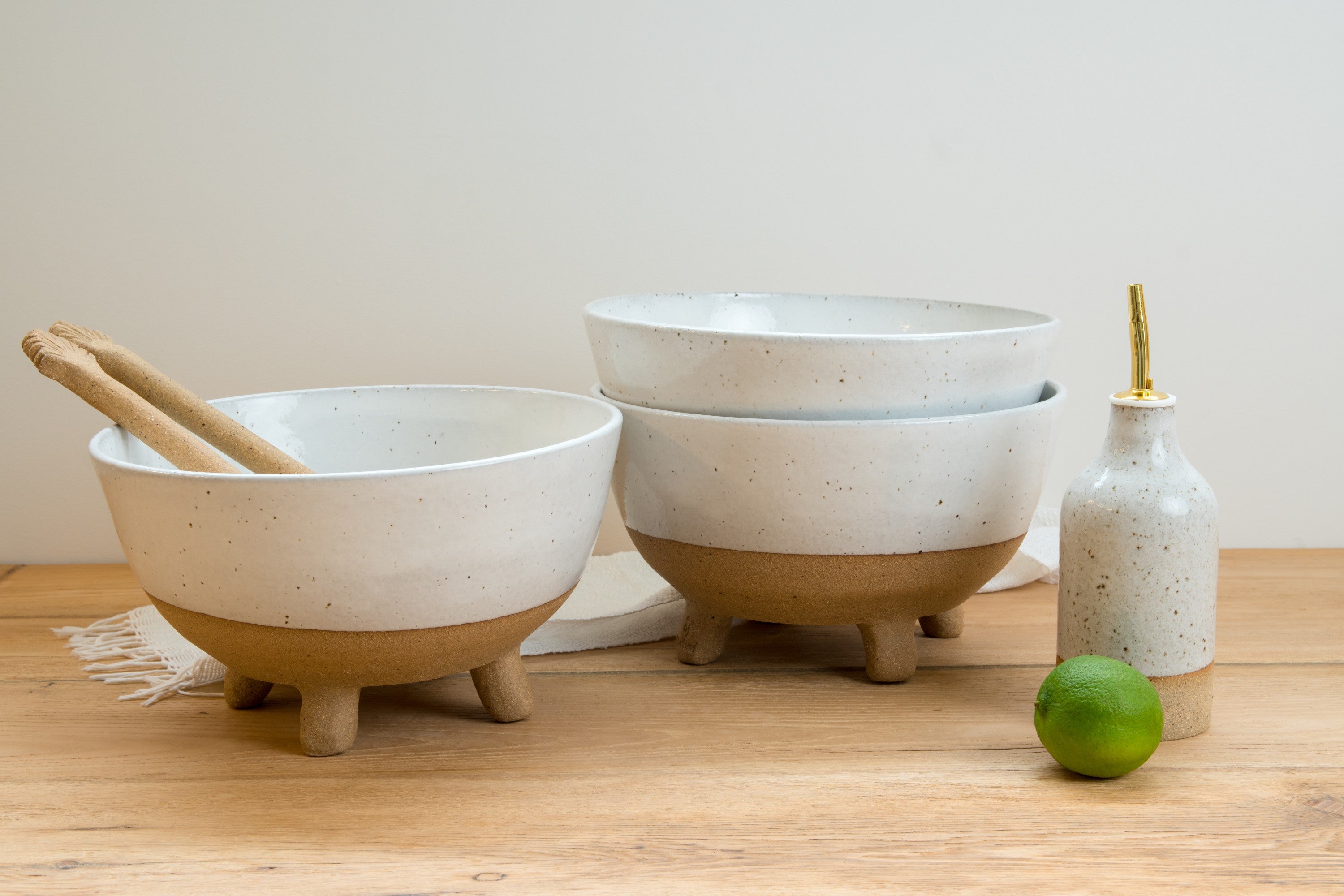 Salad bowl with feet - SALE