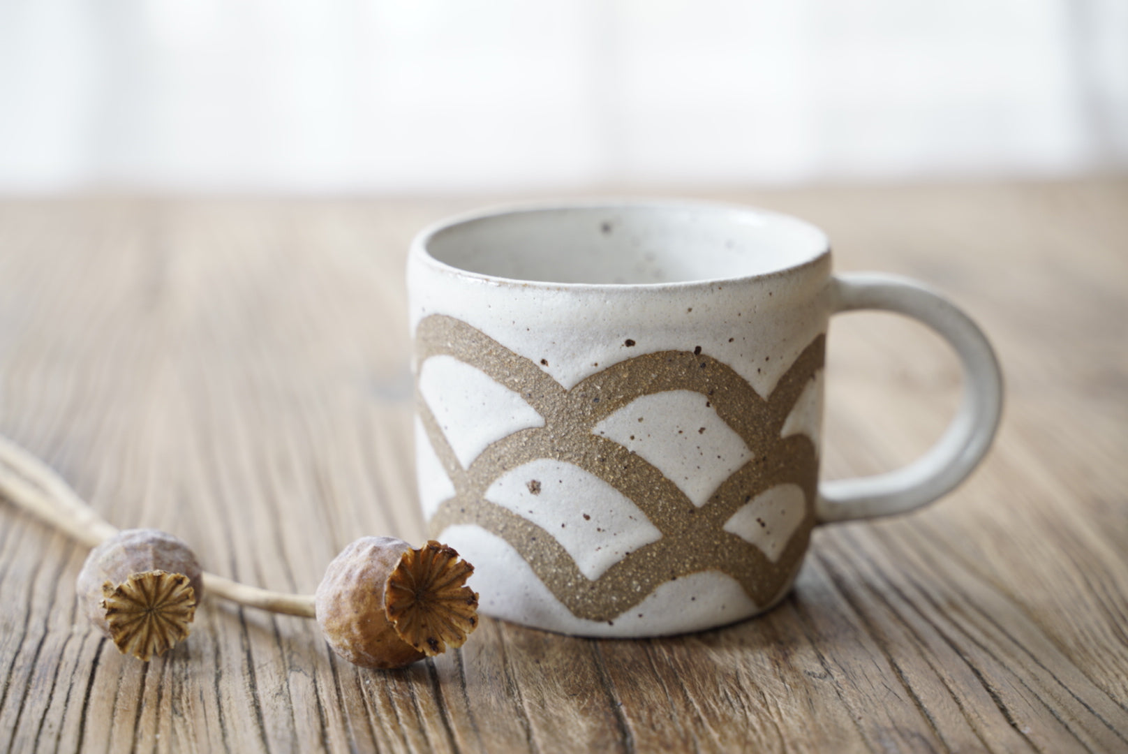 Scallop speckled mug