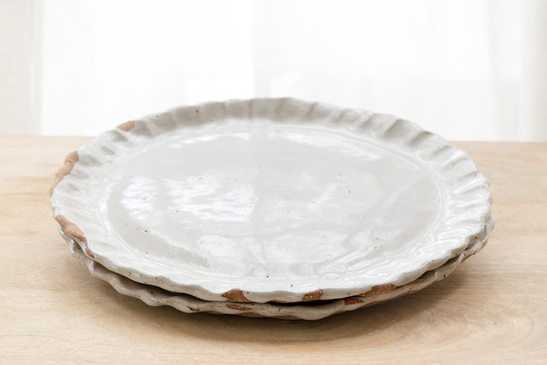 Rustic flower dinner plate