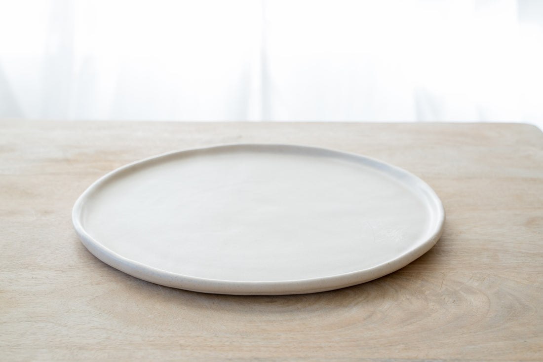 Vanilla cream dinner plate