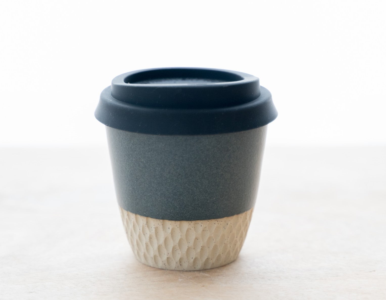 6oz Go cup in natural honeycomb