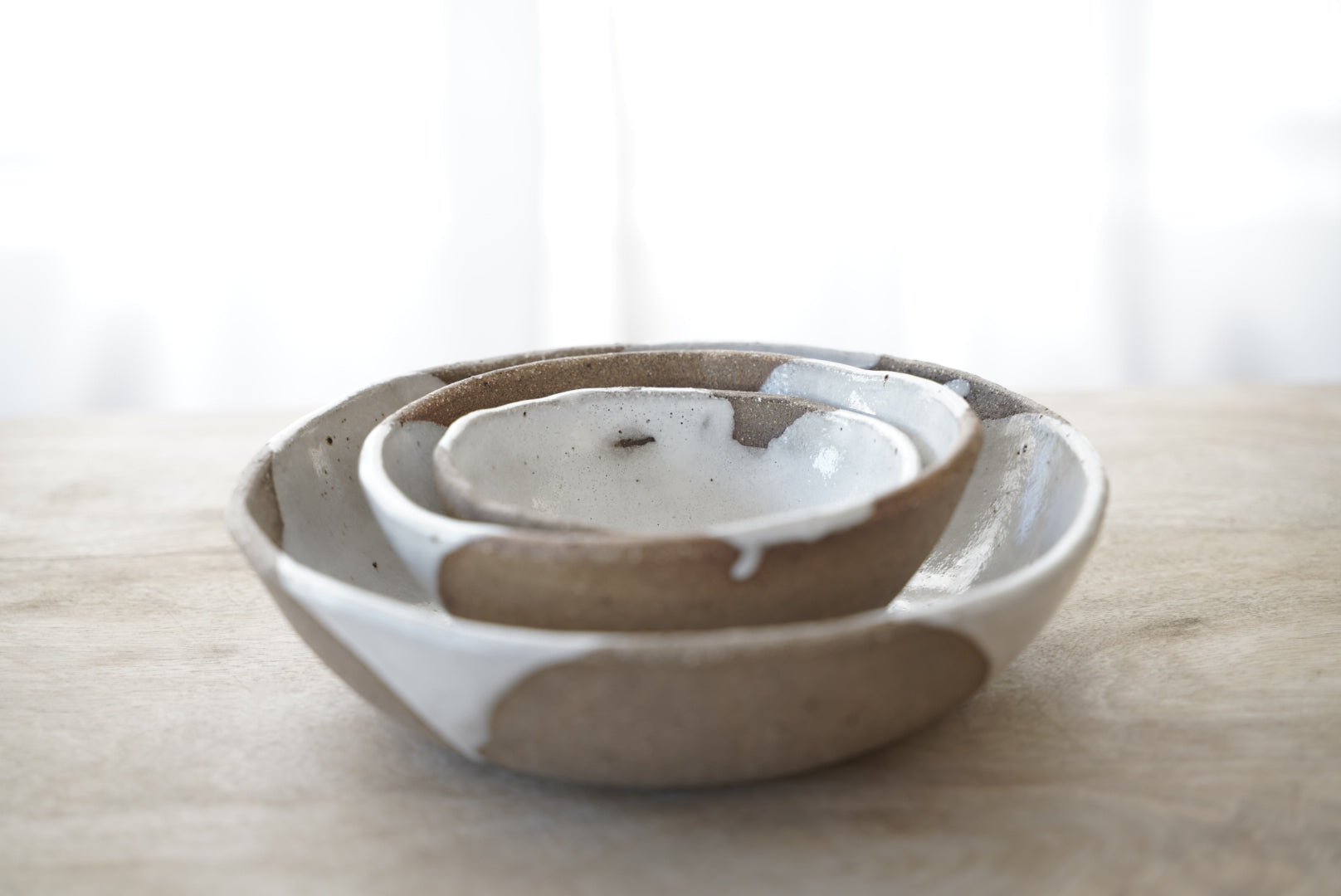 Spilt milk dip bowl