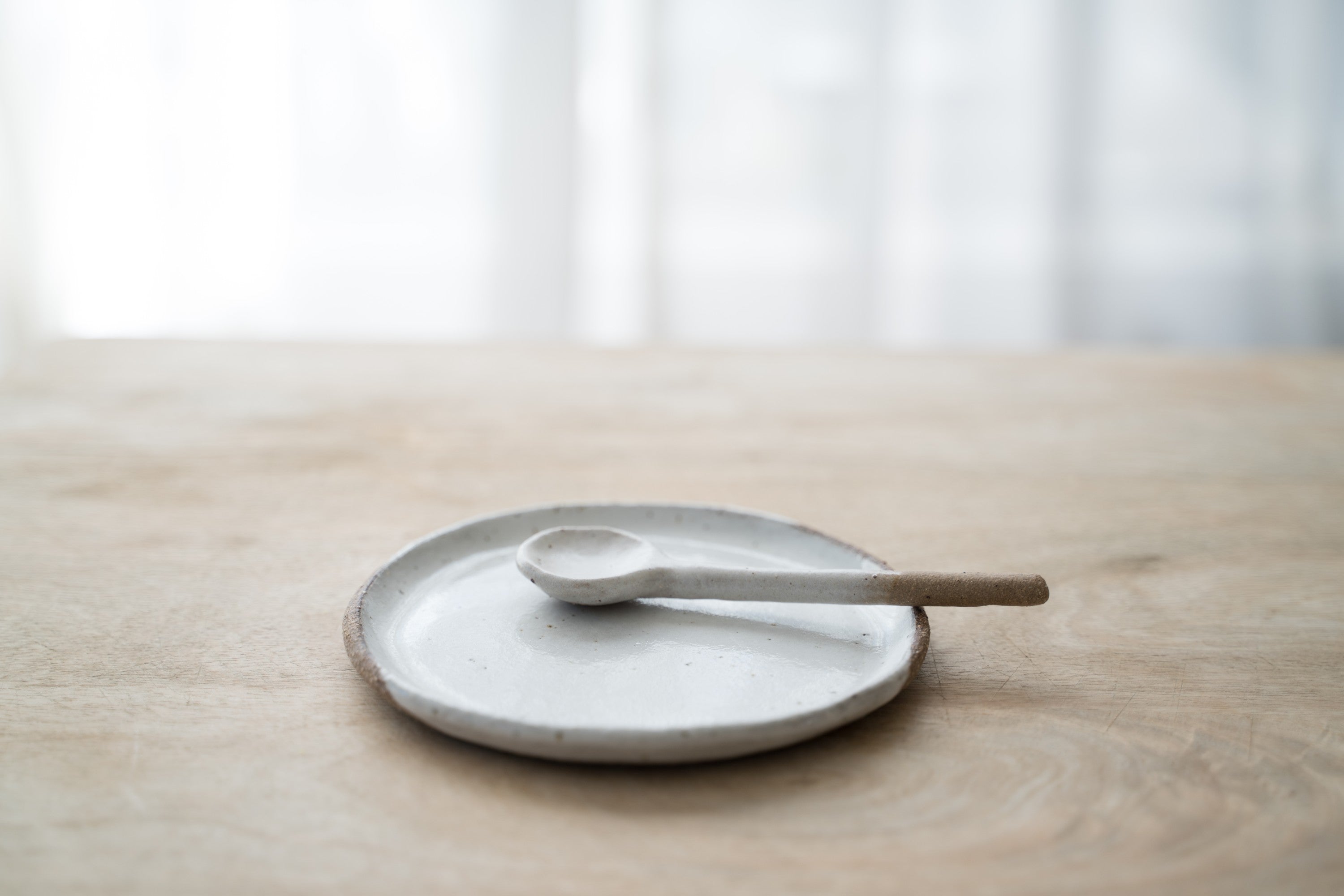 Spilt milk mini plate
