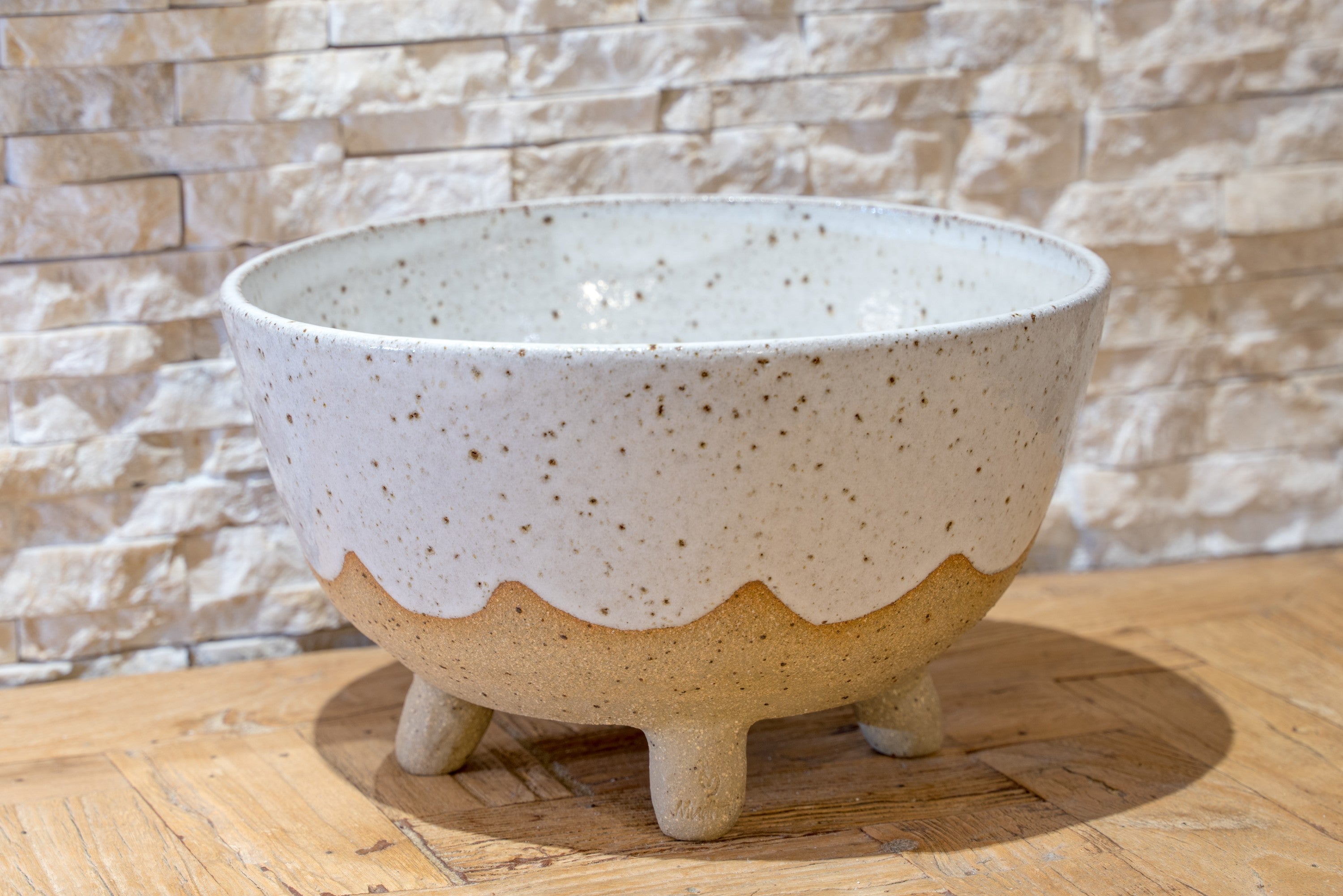 Salad bowl with feet - SALE