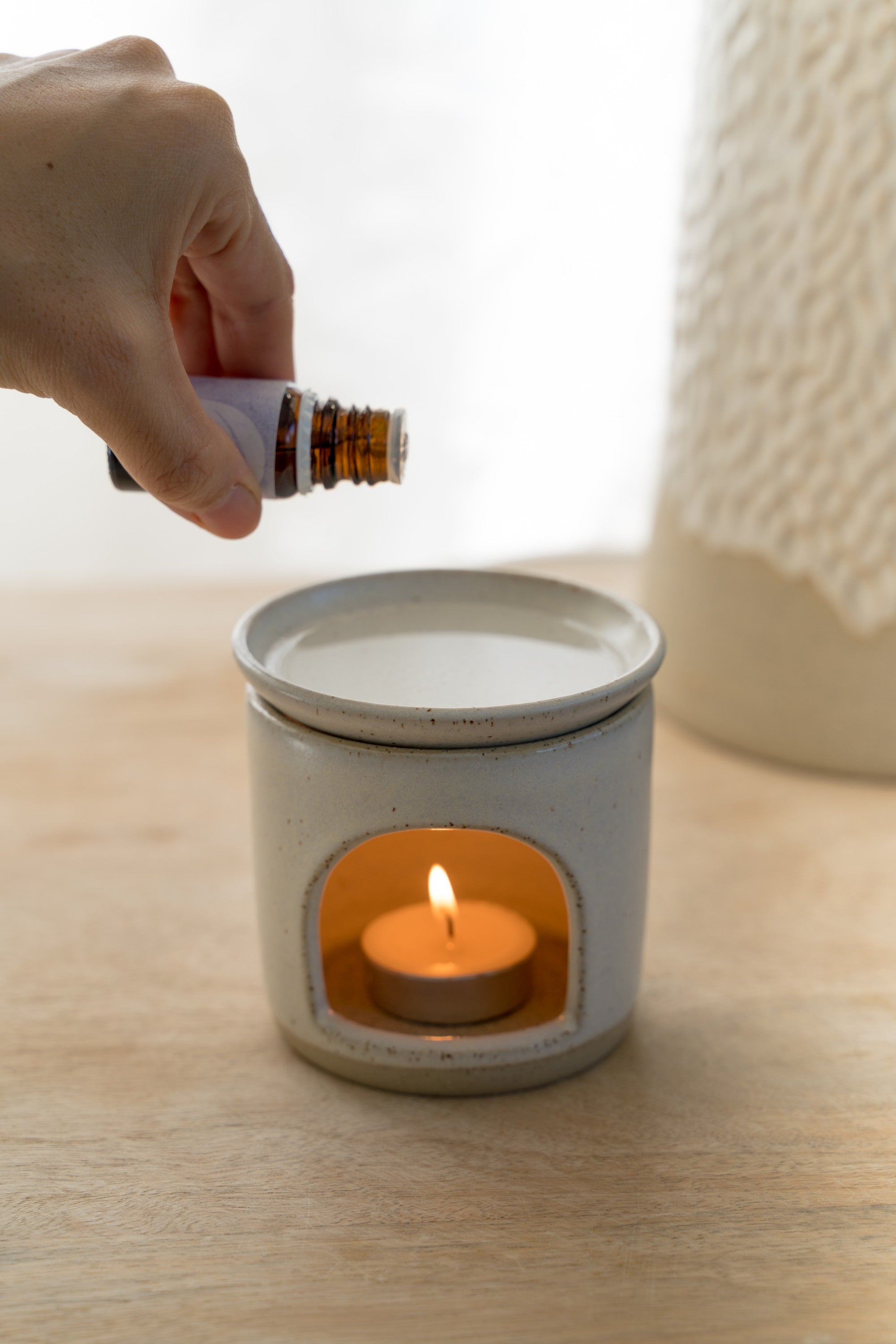 Essential oil burner