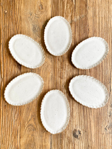 Rustic oval flower side plate