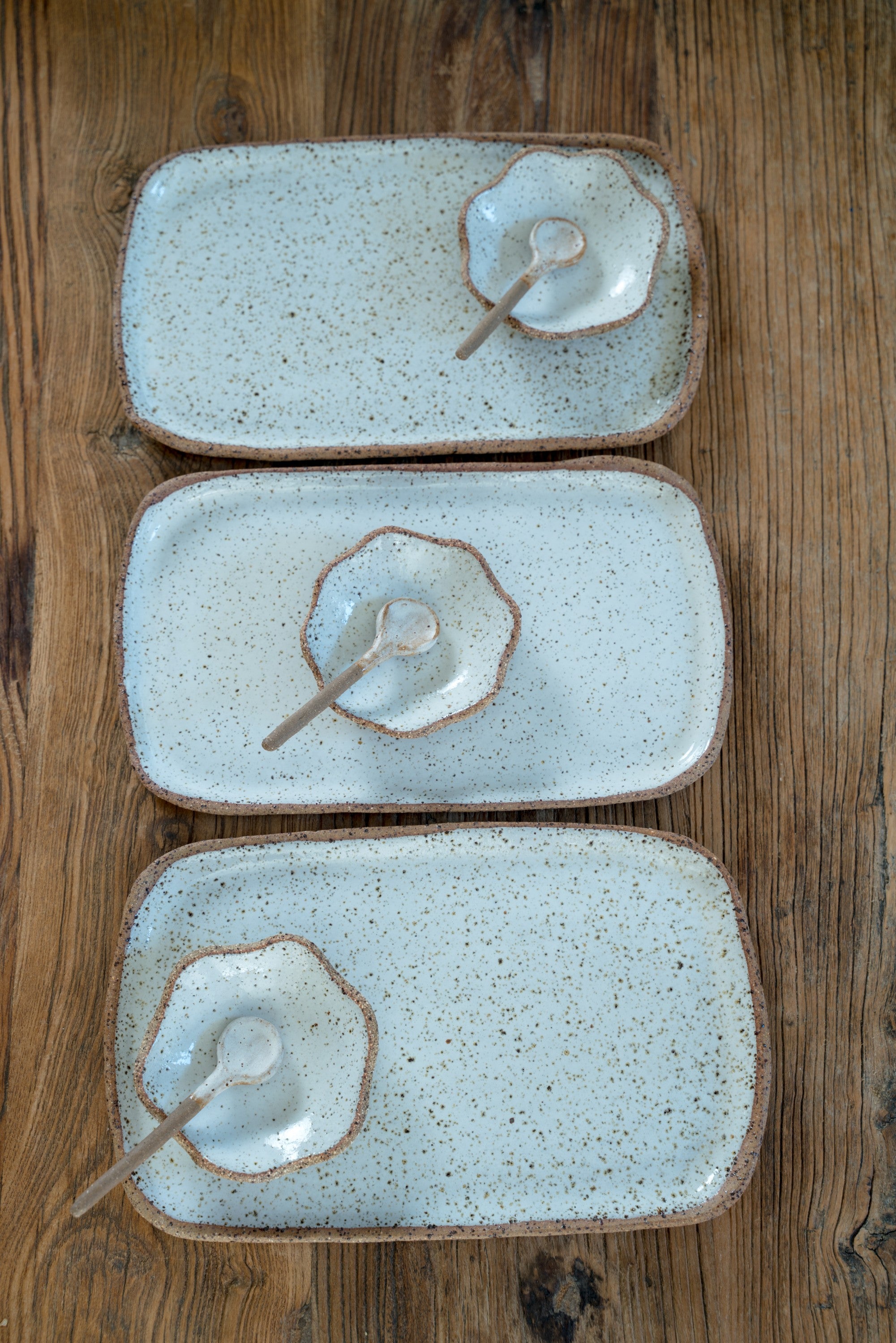 Rectangle speckle platter